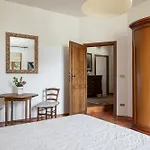 La Mimosa Garden Suite - Parking Available