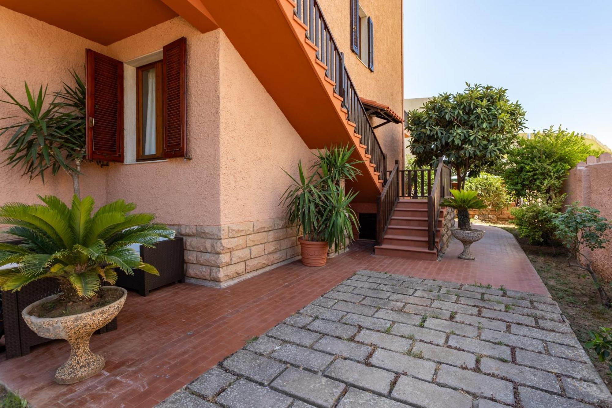 La Mimosa Garden - Parking Available Appartement *